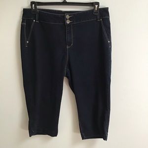 D. Jeans Bermuda shorts